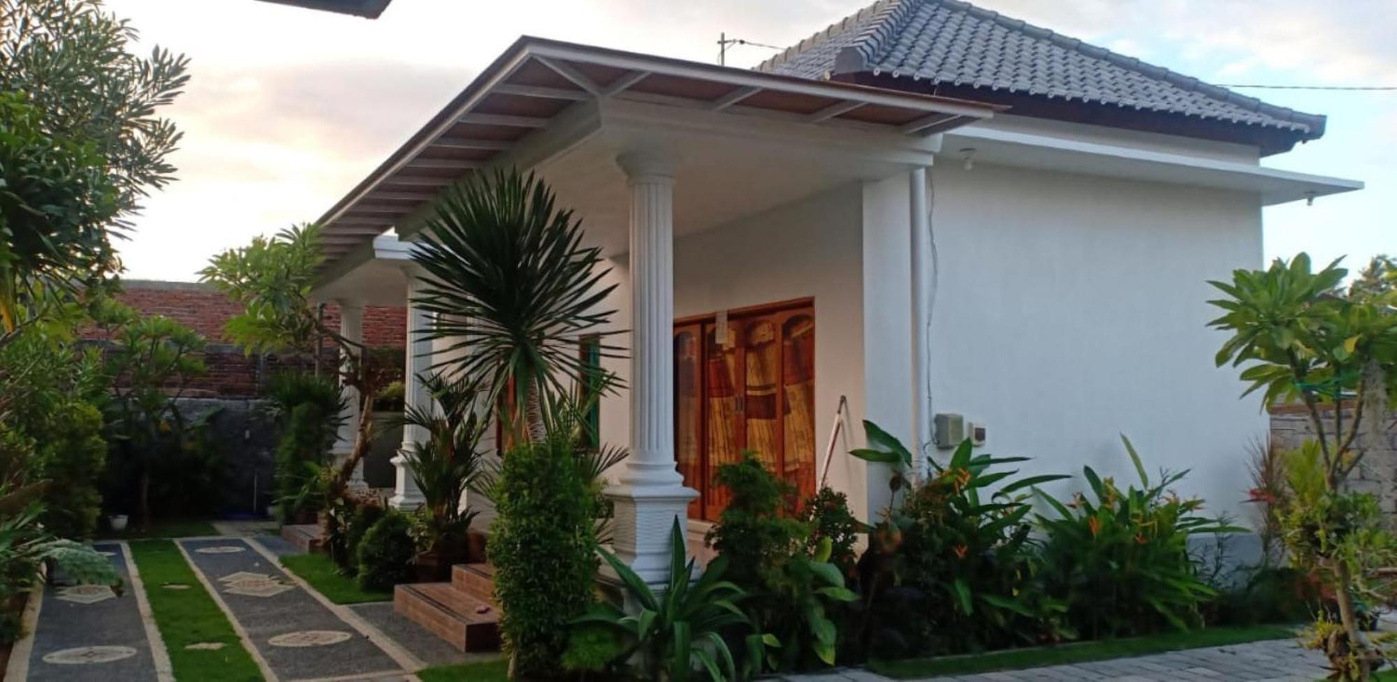 Srinadi Guest House Lovina Exteriér fotografie